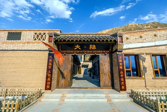 甘肃这kaiyun网站些建在风景里民宿带你体验向往的生活!(图9)