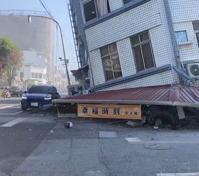花莲震后kaiyun网站12小时:接连的余震、崩塌的景点和扩散的影响面(图3)