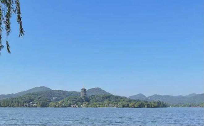 张建庭:西湖植物景观是一幅优美画卷(图2)