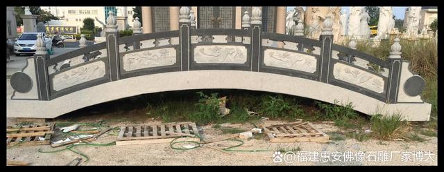 石雕拱桥的设计kaiyun官网美学:造型与材质的和谐统一(多图欣赏)(图4)